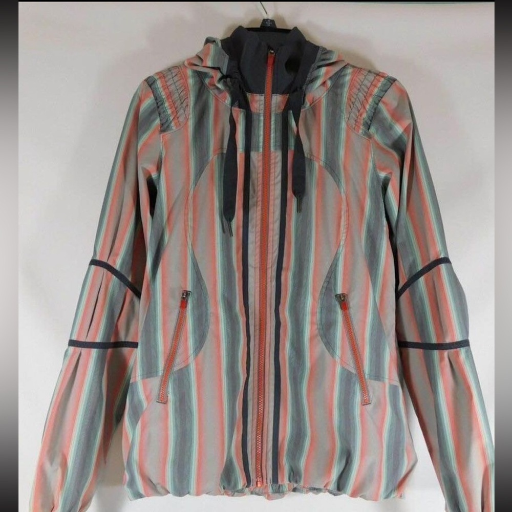 Rare lululemon running jacket. Size 4